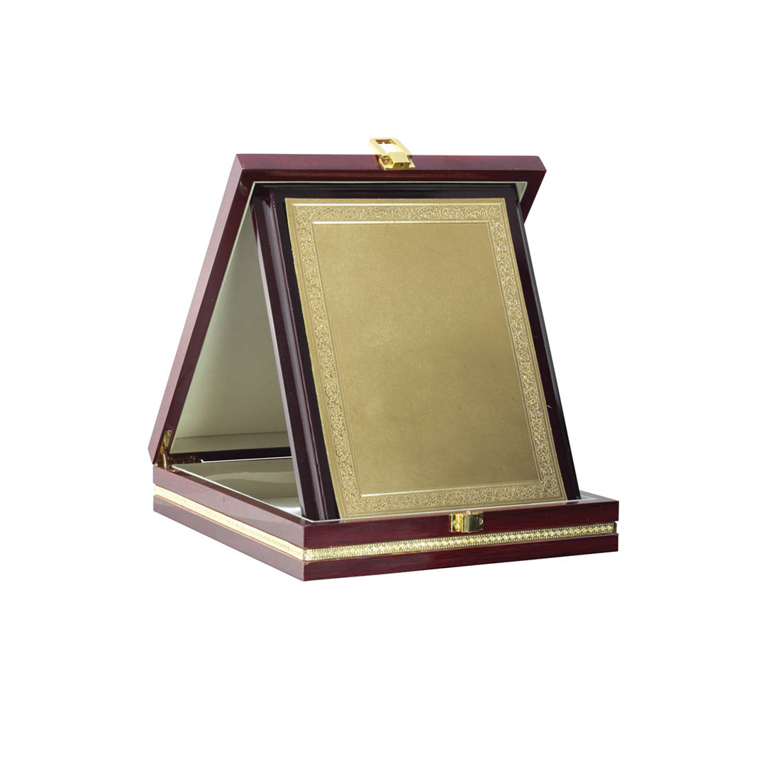Plaket